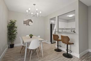 Relax & Unwind in Rochester Cozy Vacation Spot