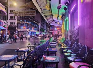 lalaland home Bùi Viện