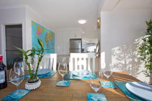 Beach Stayz Semaphore Three Bedroom Apartment