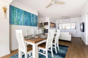 Beach Stayz Semaphore Three Bedroom Apartment