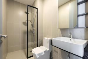22 Macalisterz George Town
