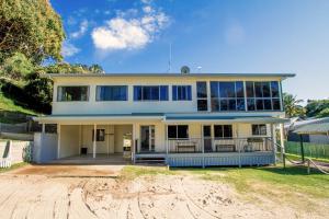 Bushys Beachbreak - Kgari (Fraser Island)
