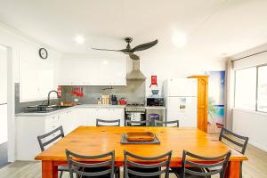 Bushys Beachbreak - Kgari (Fraser Island)