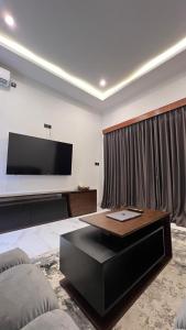 Stylish 1 BR villa with large living area & pool