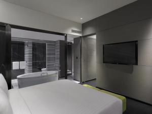 Novotel Chennai Chamiers Road