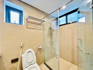 Hanoi Home 4 - Cheap price 2 bedroom Apartment near West lake