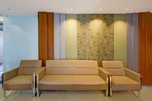 Super Townhouse Oak Premier Raidurg Biodiversity Park