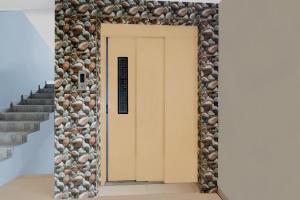 Super Townhouse Cherlapally Bus Terminal Formerly Hotel Chakripuram