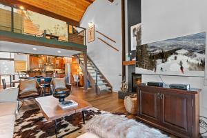 107 - Three Bedroom with Spa Ridgepoint condo