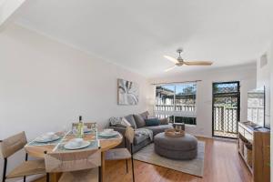 Sunny Shores Escape - Breezy Days near Surf Beaches