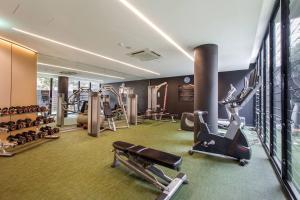 The Albert Edge - Relaxed Lakeside Escape with Gym