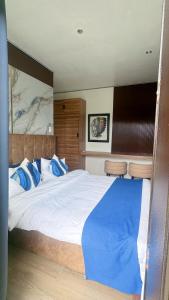 CoZerenity Stays - Premium two-bedroom Condo