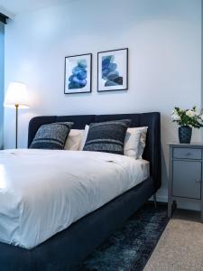 Elegant Cityscape Apartment Premium Amenities