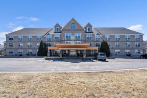 Sleep Inn & Suites near Spirit Mountain