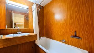 Résidence Andromede - Studio agréable avec casier à ski · Proche des pistes · Balcon MAE-4274