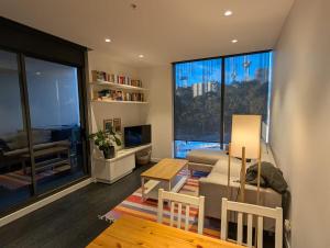 South Yarra Pad - Free Parking - Central Location
