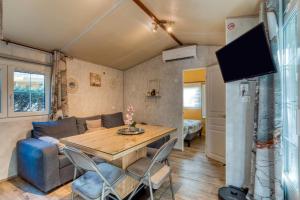 Mobil-Home camping Les Amandiers