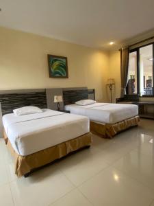 Ken Hotel by Tripletree