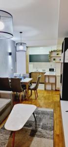 2-Bedroom Sofi Lux Apartment