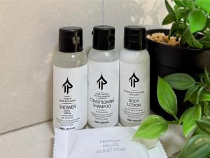 Beach, Restaurants, Shopping, Park, Pier - nearby