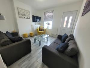 Ipswich 2-Bed Home Near Marina & Town - Free Parking