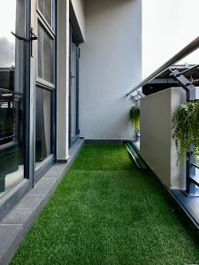 Beach, Restaurants, Shopping, Park, Pier - nearby