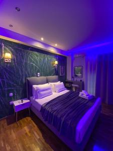 Golden Nest Apartment