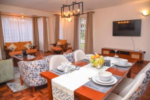 Myrtle Tree Homes - Main House