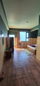 Daksha Tarayana Grand Hotel