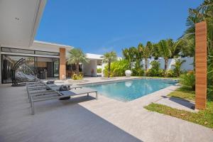 Stylish 4 bdrs new brand pool villa at Rawai kokmakham 1