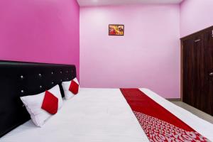 Hotel O by OYO Raj Munmun Hotel