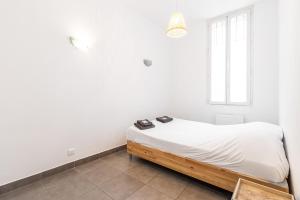 NEW Elegant accommodation - close to Old Port & Train Station