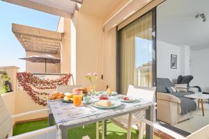 Amplio Ático De 2 Habitaciones