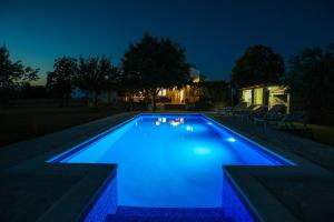 Villa Mandorla with private pool