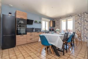 Le gite de la petite famille - proche lacs