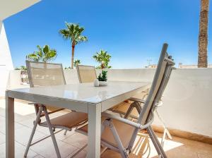 Apartment with terrace, pool and padel access REMS