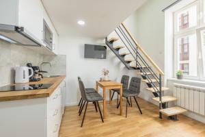 HOMELY I Central 28m2 loft I ELEVATOR I Self Check-In