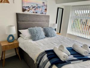 Orchid 2 Luxury 3BR House By AltoLuxo Short Lets & Serviced Accommodation With Free WiFi & Parking