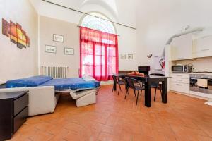 Intero appartamento con giardino in Palazzo del 1600