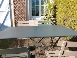 T2 Nid Serein, jardin, calme, proche centre-ville, port, plages