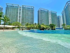 Azure Urban Resort Residences