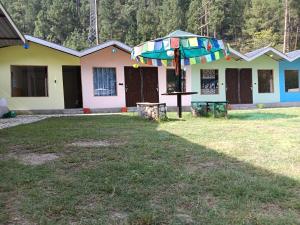 Redleaf resort and cafe