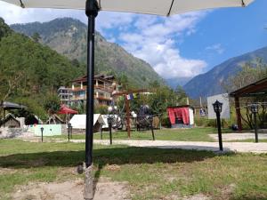 Redleaf resort and cafe