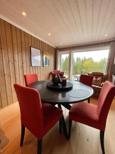 Beautiful City Cottage at Geilotunet