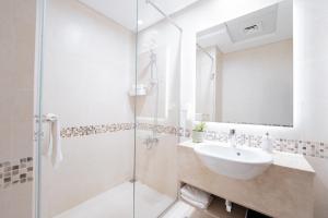 Modern Studio Living by Voyage