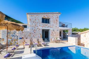 Villa Chrysso Horio 2 by Villa Plus