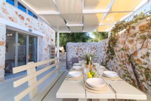 Villa Chrysso Horio 2 by Villa Plus