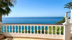 Fantastic Sea Views Sun Lounge