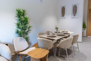 Luxurious 3BR Apartment With Self Check-in NZL251