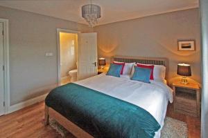 4 Bed in Beara oc-i437